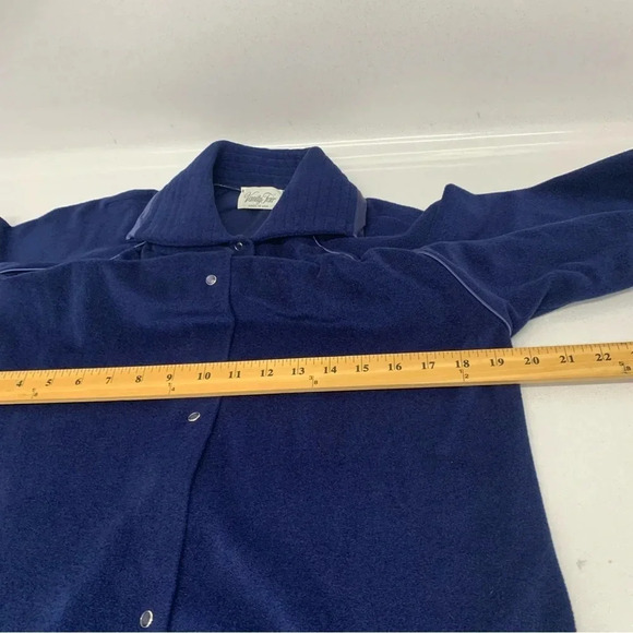 Vanity Fair Robe Small Velour Pearl Snap ‎ House Coat Blue Long Sleeve  Vintage - Picture 14 of 14